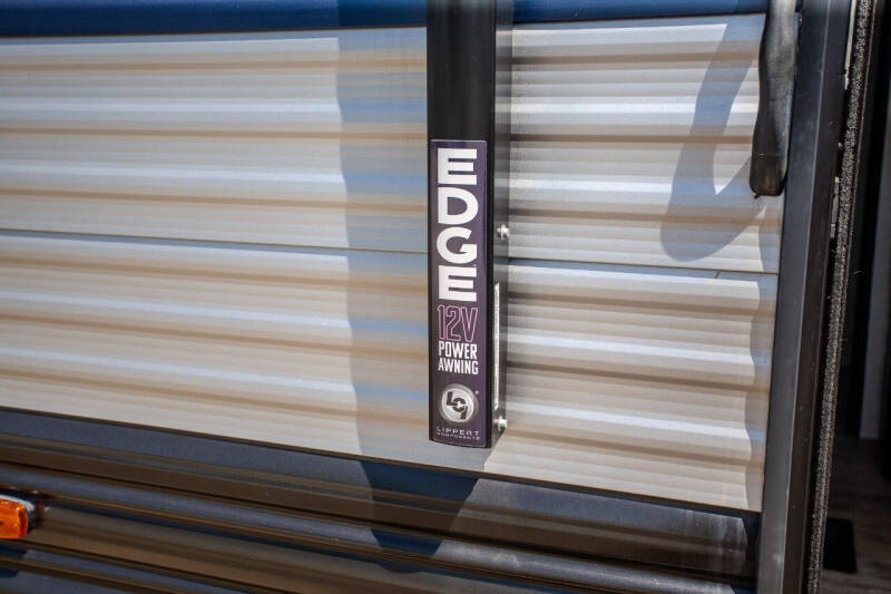 2022 CHEROKEE FOREST RIVER