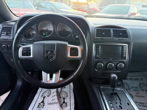 2014 Dodge Challenger SXT