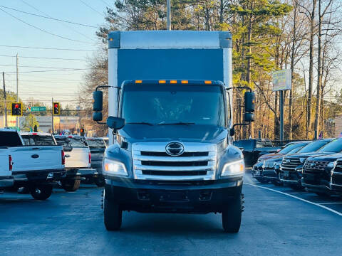 2021 Hino L6