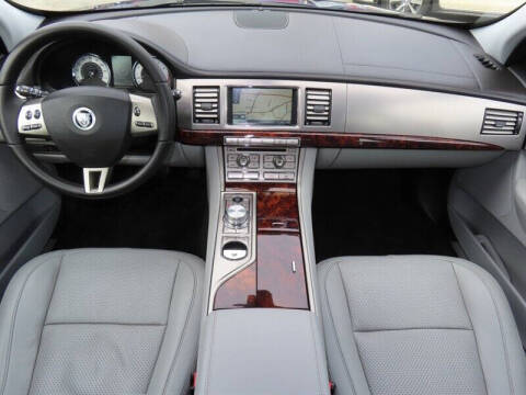 2010 Jaguar XF Premium