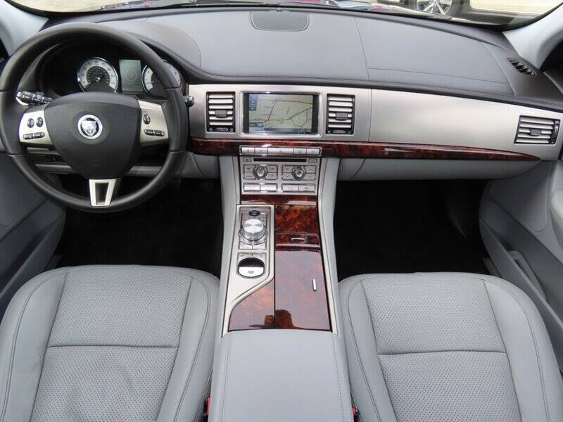2010 Jaguar XF Premium