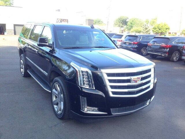 2017 Cadillac Escalade ESV Luxury