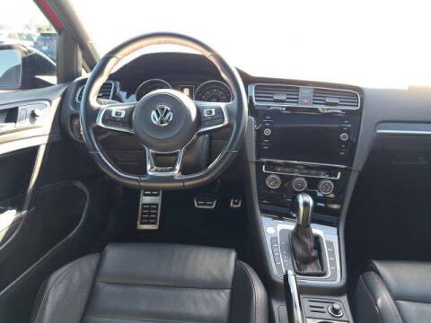 2021 Volkswagen Golf GTI SE