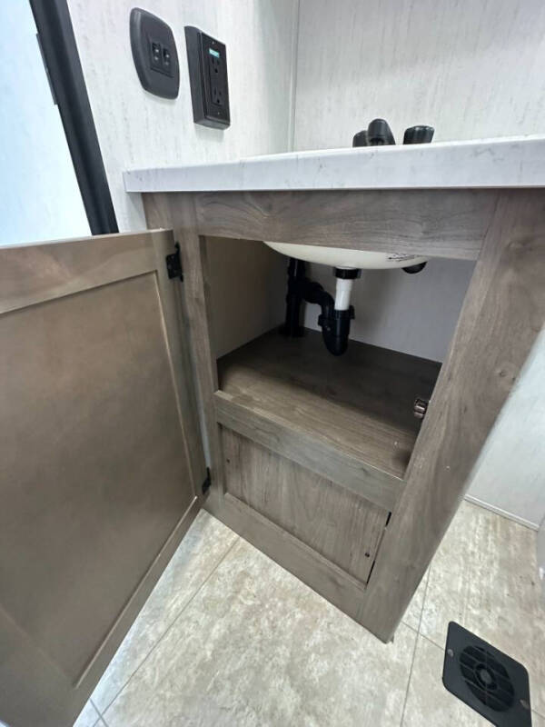 2022 Forest River Vengeance Rogue 26VKS