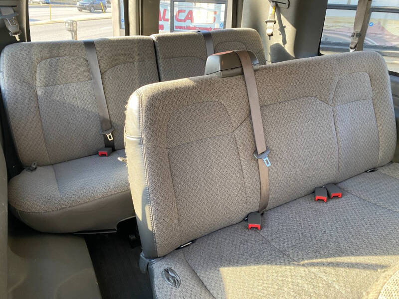 2020 GMC Savana LT 3500