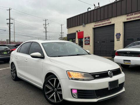 2014 Volkswagen Jetta for sale at Divan Auto Group - 3 in Feasterville PA