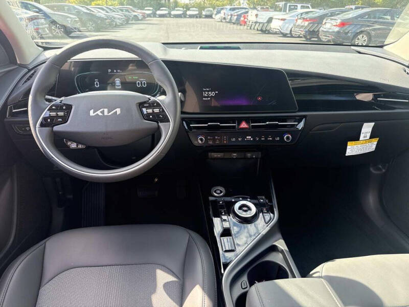 2025 Kia Niro Plug-In Hybrid EX