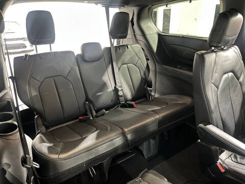 2018 Chrysler Pacifica Touring L Plus