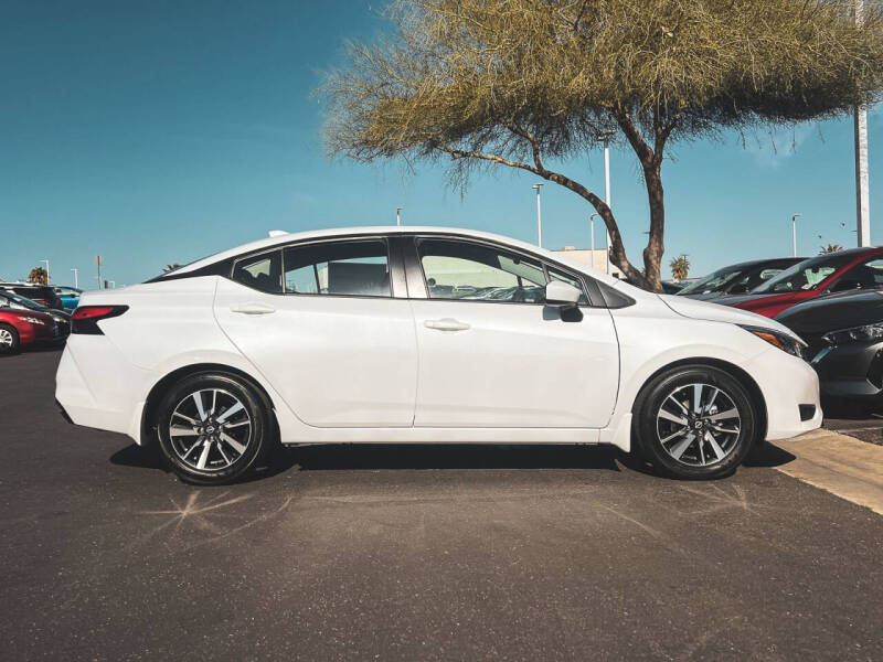 2025 Nissan Versa SV