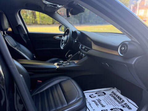 2017 Alfa Romeo Giulia Ti