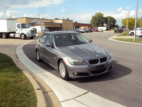 2009 BMW 3 Series for sale at ARIANA MOTORS INC in Addison IL