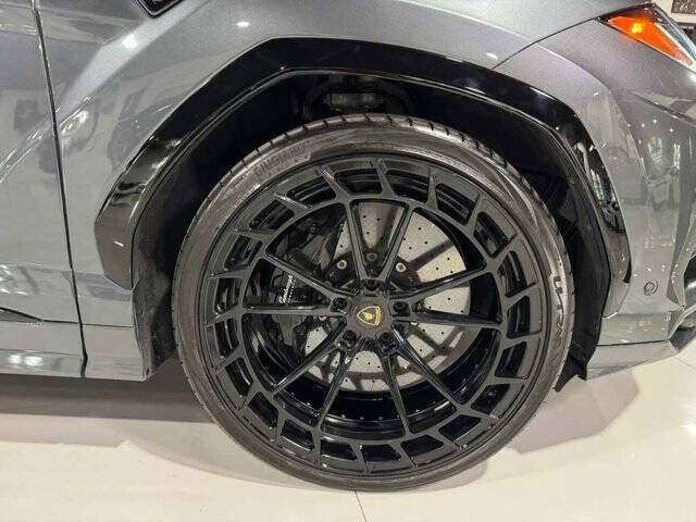 2019 Lamborghini Urus