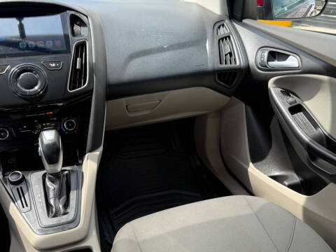 2015 Ford Focus SE