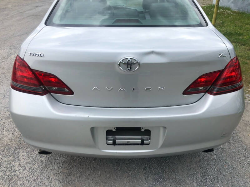 2009 Toyota Avalon XL photo 10