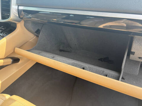 2018 Porsche Cayenne Platinum Edition
