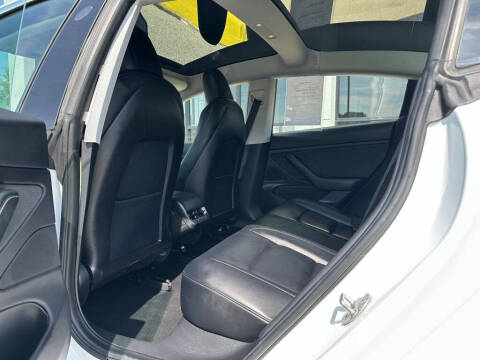 2018 Tesla Model 3 Mid Range