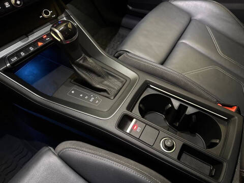 2022 Audi Q3 quattro S line Prem Plus 45 TFSI