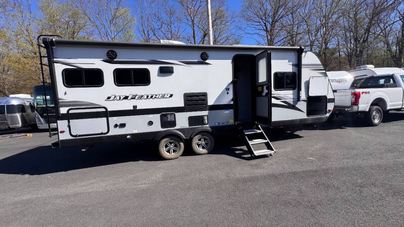 2022 Jayco Jay Feather 24RL