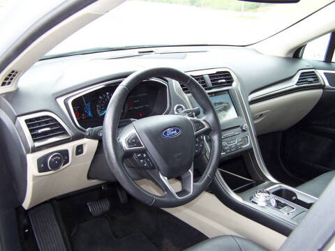 2018 Ford Fusion Hybrid SE