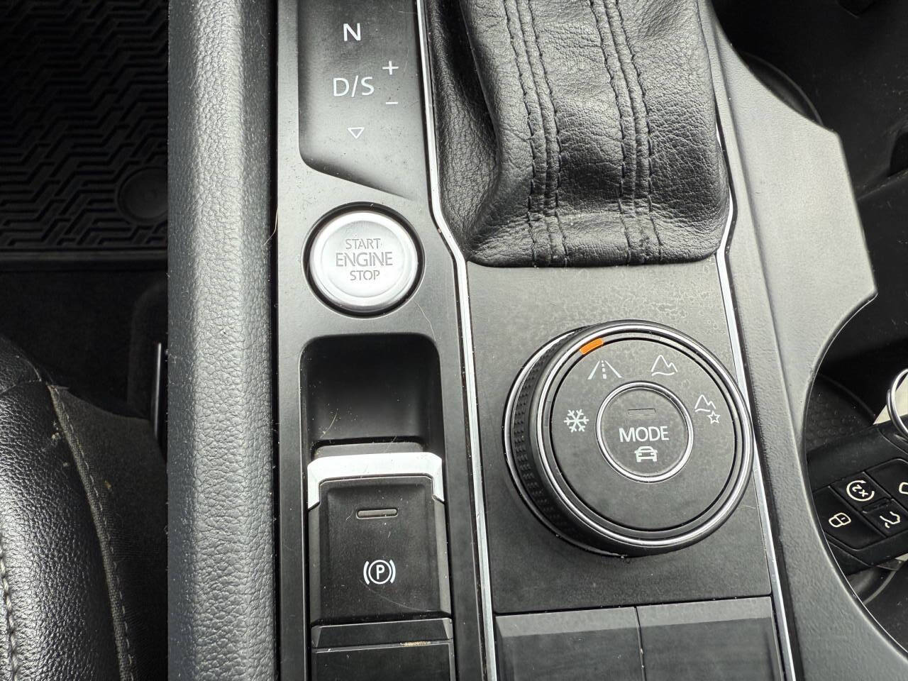 2018 Volkswagen Atlas V6 SE Technology photo 23
