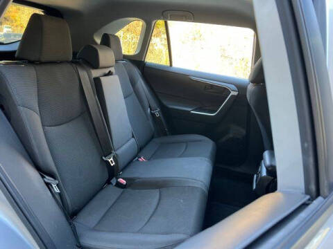 2023 Toyota RAV4 Hybrid LE