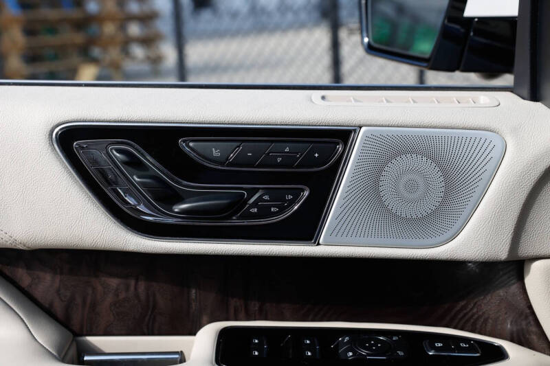 2021 Lincoln Navigator L Reserve