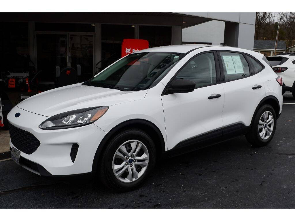 2022 Ford Escape for sale at EARL DUFF PRE-OWNED CENTER in Harriman, TN