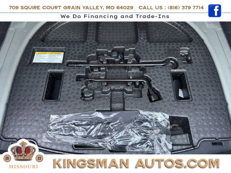 2023 Toyota Camry Hybrid SE