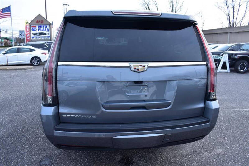 2018 Cadillac Escalade ESV Luxury