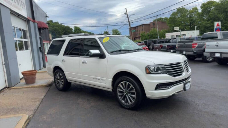 2017 Lincoln Navigator Select