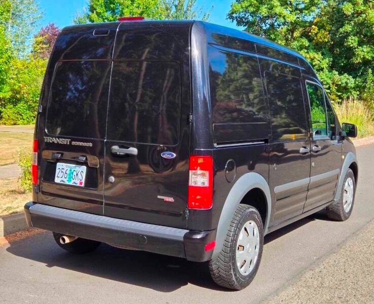 2013 Ford Transit Connect for sale at CLEAR CHOICE AUTOMOTIVE in Milwaukie OR