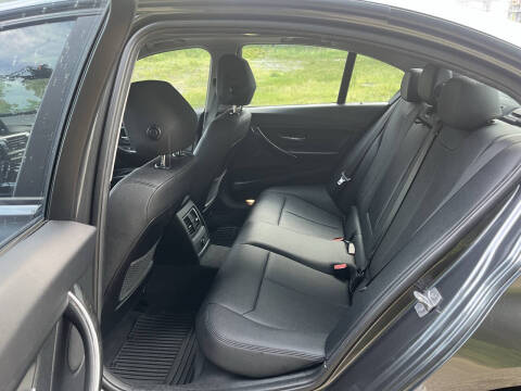 2017 BMW 3 Series 320i xDrive