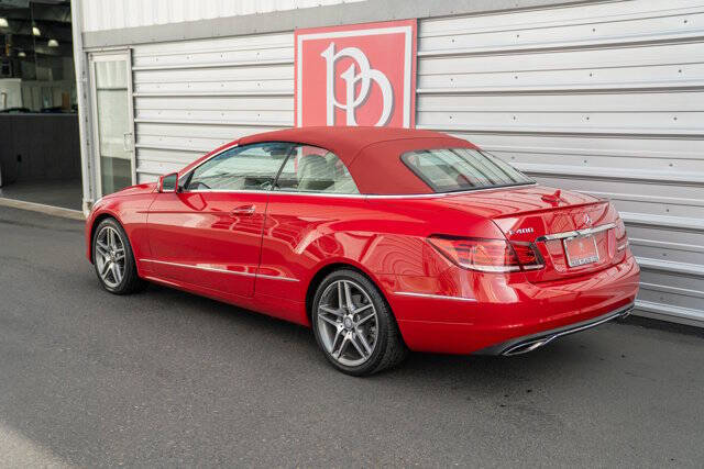 2016 Mercedes-Benz E-Class 42