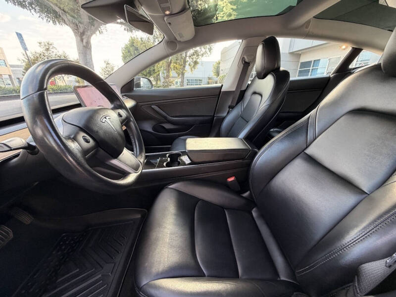 2019 Tesla Model 3 Standard Range Plus