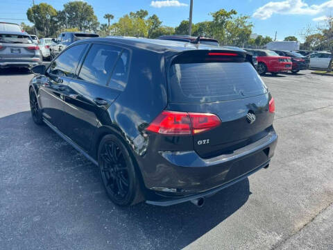 2017 Volkswagen Golf GTI S