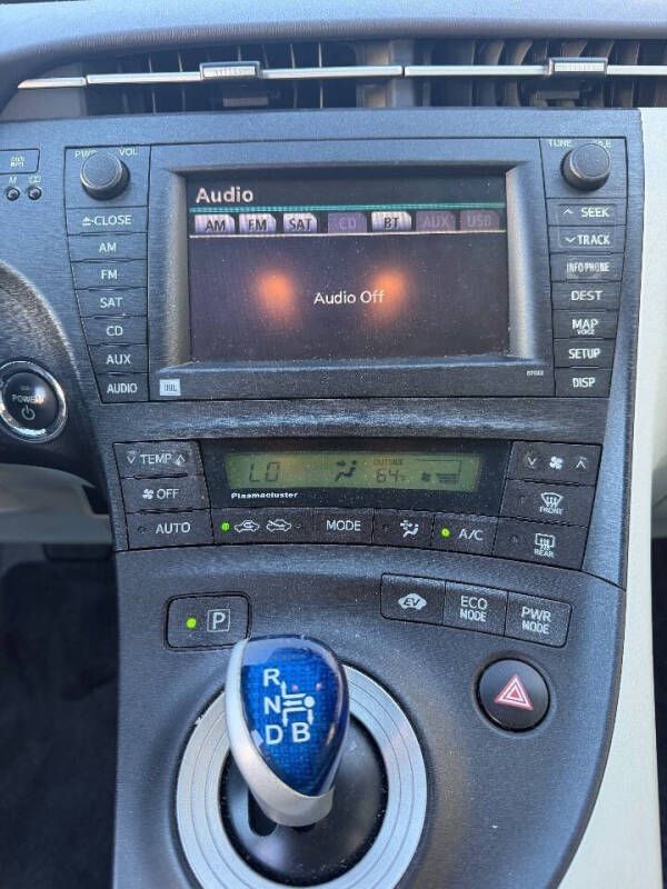 2010 Toyota Prius II