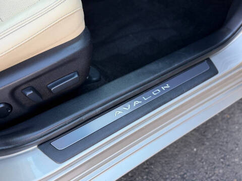 2014 Toyota Avalon Limited