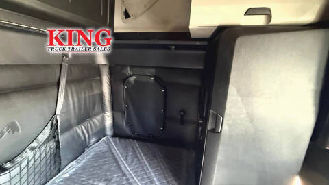 2024 Freightliner Cascadia