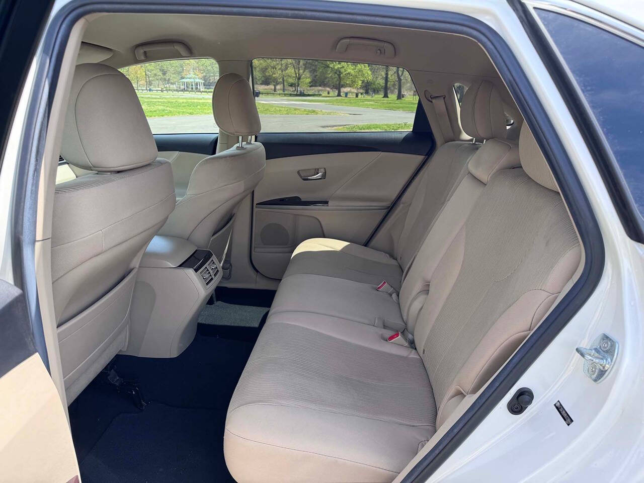 2011 Toyota Venza 13
