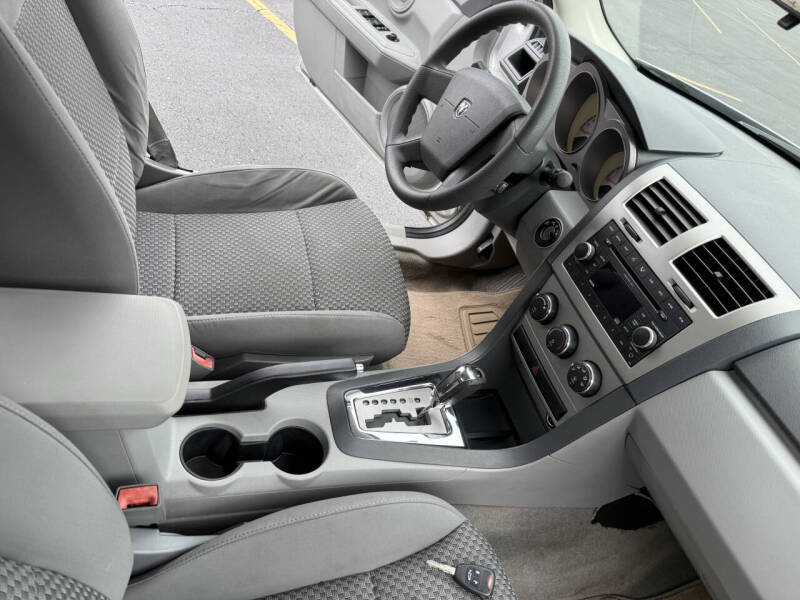 2008 Dodge Avenger SE