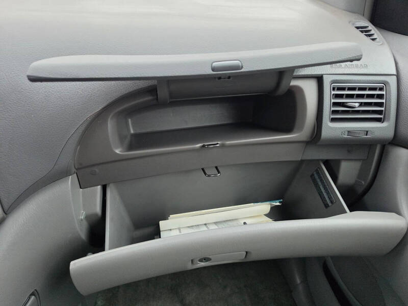 2009 Toyota Sienna LE 7-Passenger