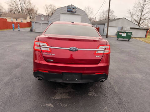 2016 Ford Taurus SEL
