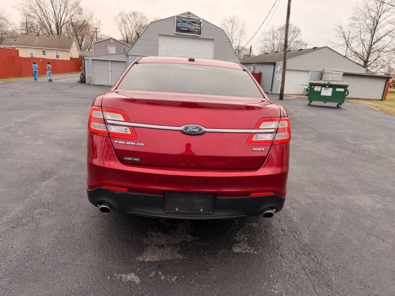 2016 Ford Taurus SEL