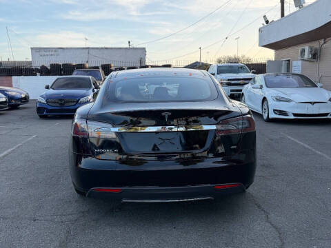 2013 Tesla Model S Performance
