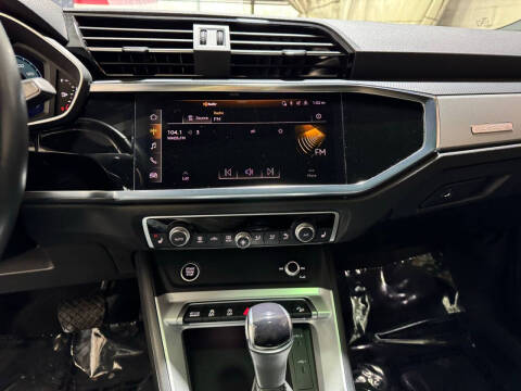 2023 Audi Q3 quattro S line Premium 45 TFSI