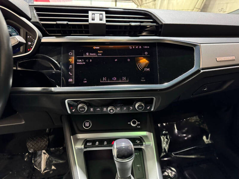 2023 Audi Q3 quattro S line Premium 45 TFSI