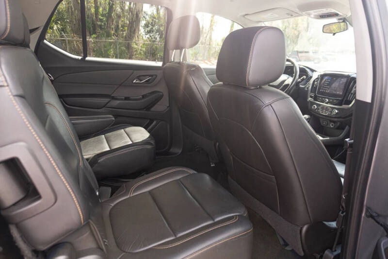 2020 Chevrolet Traverse LT Leather