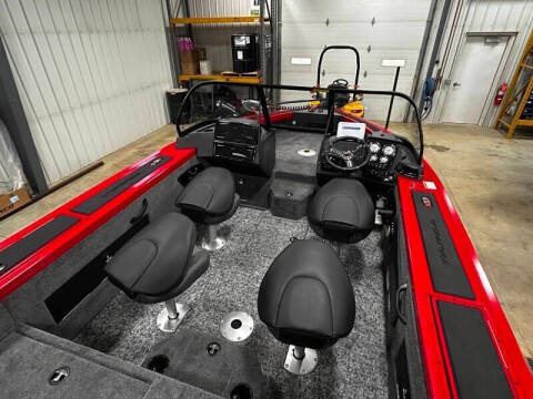 2026 Tracker Targa V-18 WT