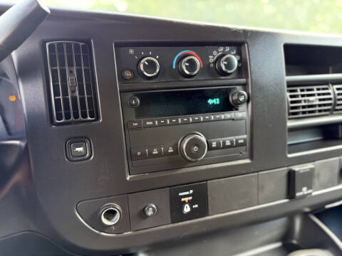 2023 GMC Savana 2500