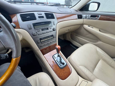2005 Lexus ES 330